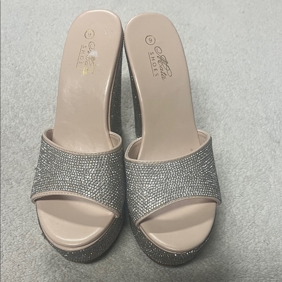 Abata Silver Glitter Platform Wedge Heels - Picture 2 of 7